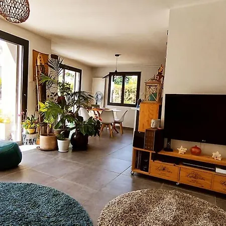 Bosquet - Ci - Maison Familiale Piscine Jardin
